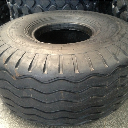 合肥工程路面机械轮胎品种繁多