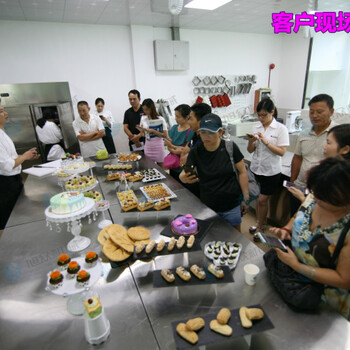 广州西式面点学习培训课程烘焙创业学习面包蛋糕速成班