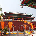 西安仿古旗梭邊龍旗西安貢緞旗幟景區(qū)仿古貢緞旗獠牙形、火焰形、須邊彩旗