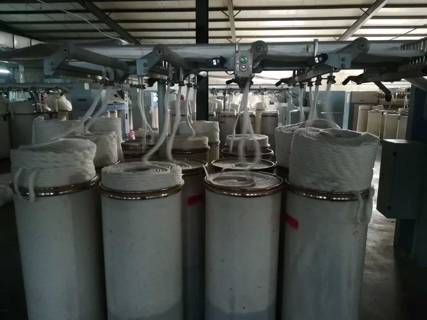 高邑縣仿大化滌綸紗工藝噴氣織機紗