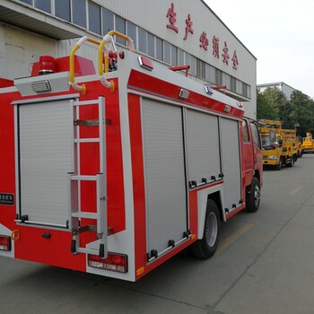国五东风2吨水罐消防车多少钱一辆