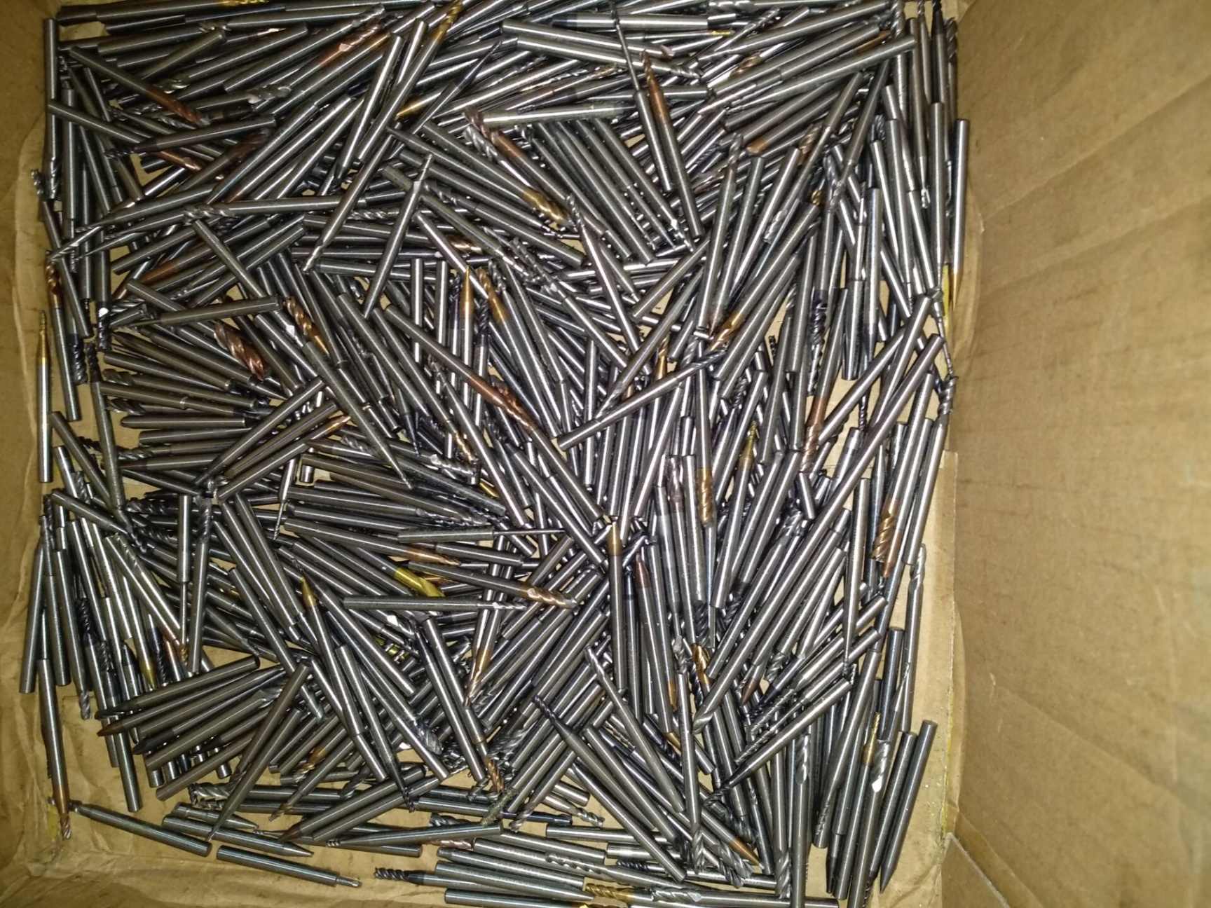 奉化回收废旧刀棒钻头锯片模具铣刀丝锥批发供应采购
