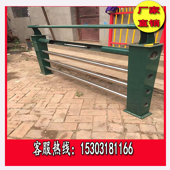 三明双边丝护栏网立柱价格便宜的厂家-恺嵘欢迎