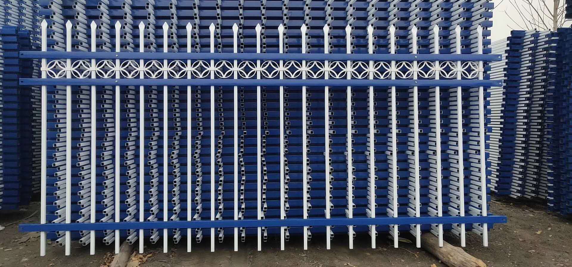 定制小區(qū)庭院防護欄 鐵藝圍墻欄桿 建筑不銹鋼欄柵 