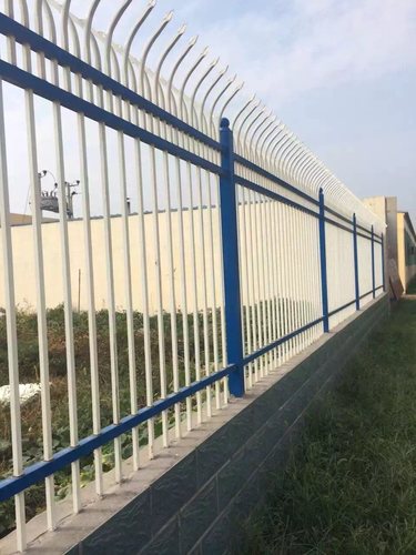 現(xiàn)貨 交通圍欄 市政道路護(hù)欄 馬路欄桿人行道隔離 鋅鋼噴塑