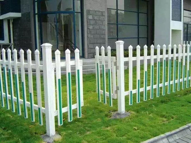 S板市政京式隔離道路護(hù)欄交通護(hù)欄欄城市馬路公路鍍鋅隔離欄