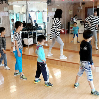 广州儿童艺术舞蹈培训班
