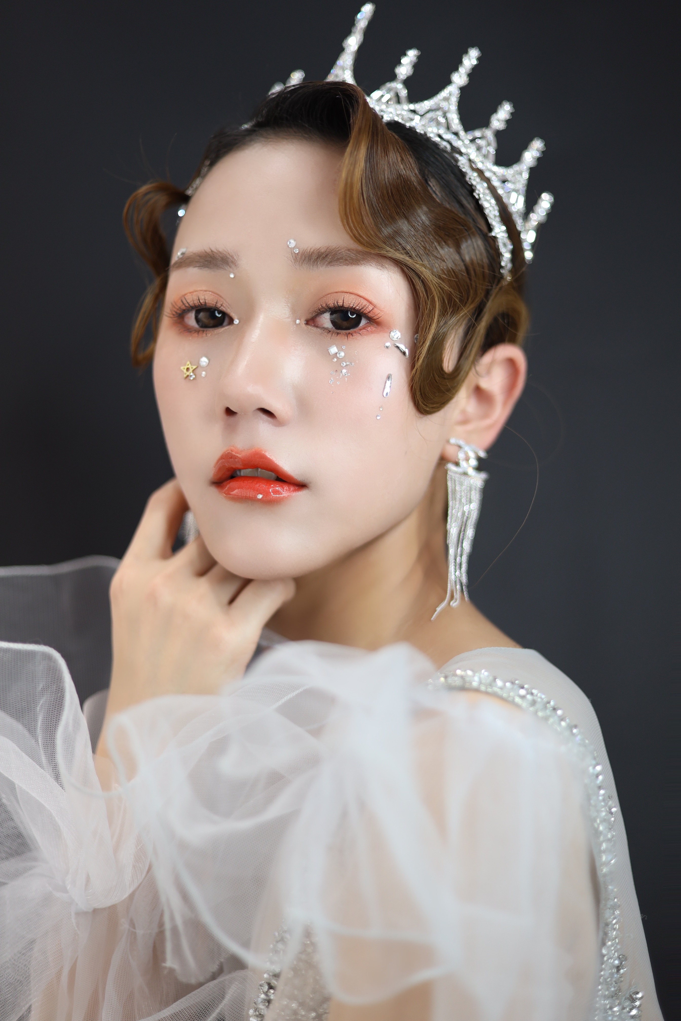 韩式婚纱照妆容_韩式婚纱照妆容和发型