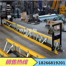 水泥面行走攤鋪機(jī)長短可調(diào)節(jié)整平機(jī)9馬力汽動震動梁