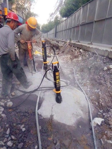 重庆吉林新型开采设备岩石劈裂机