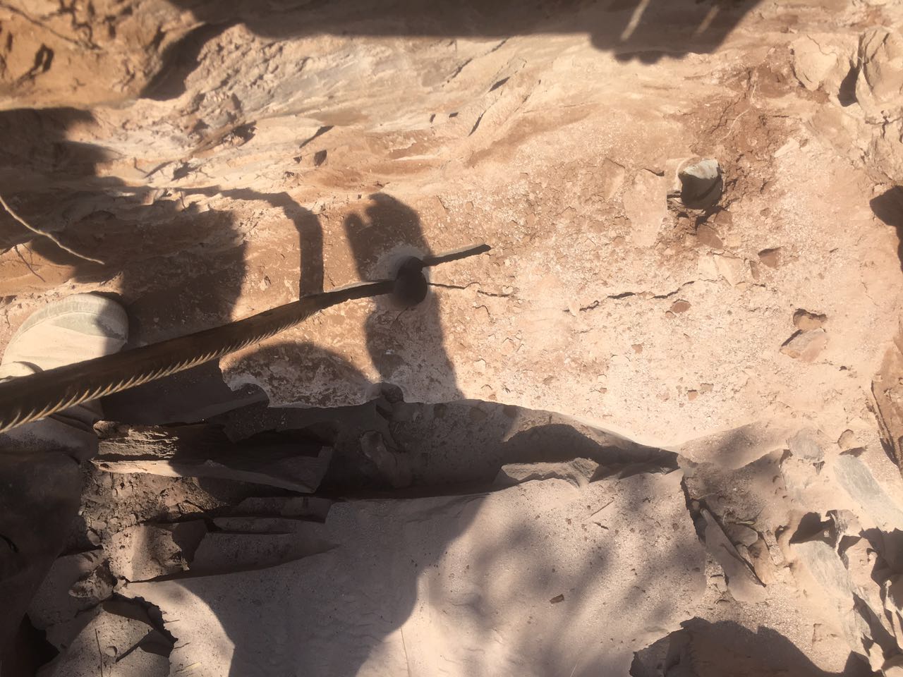 新疆岩石开采开裂机