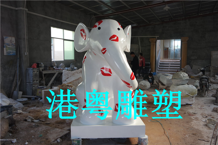 深圳玻璃钢彩绘大象雕塑玻璃钢纤维动物小品雕塑