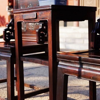 上海收购老红木桌回收价格民国家具回收品种