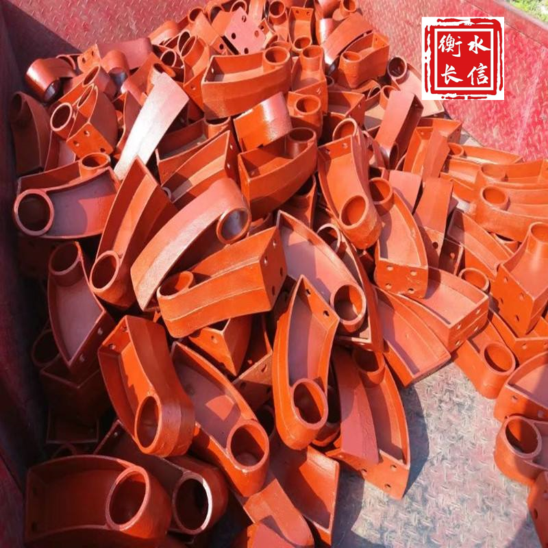防撞欄桿底座咸陽(yáng)鑄鋼牛角型立柱