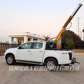 五十鈴皮卡車安裝1噸小吊機(jī)液壓車載吊機(jī)