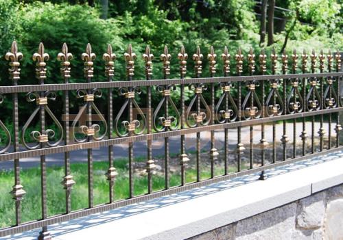 上海铸铁大门栏杆