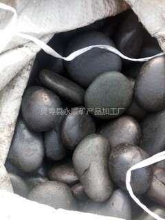 黑色鹅卵石批发价格，铺路用黑色鹅卵石多少一吨图片1