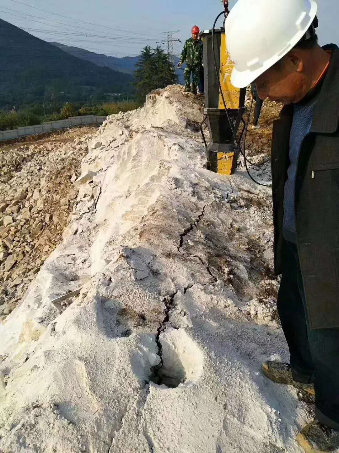 柯尔克孜小型岩石劈裂机矿山开采用大型劈裂机
