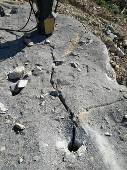 海南三亚岩石解体设备开山机