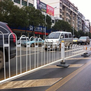 道路護(hù)欄,市政護(hù)欄,京式護(hù)欄,交通護(hù)欄,鋅鋼護(hù)欄,基坑護(hù)欄