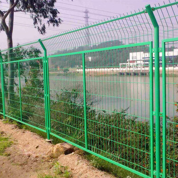 珠海草坪护栏珠海公路隔离栏铁路防护栅栏