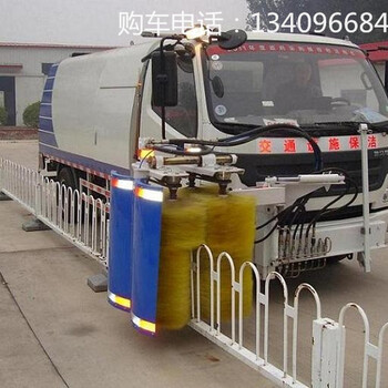 五十铃小型护栏清洗车