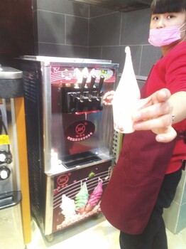 焦作冰淇淋机价格焦作冰激凌机厂家分子冰淇淋机技术的流动冰淇淋机