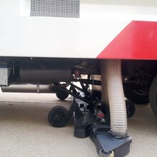 5吨小型干吸车_工厂用扫地车图片