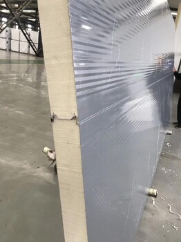 上海聚氨酯侧封边玻璃丝棉板横铺岩棉复合板