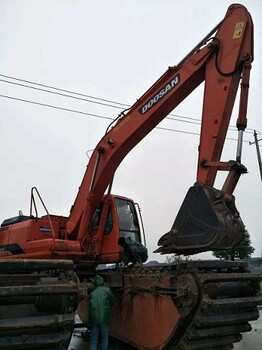 大沟大河淤泥治理水上清淤挖掘机出租服务