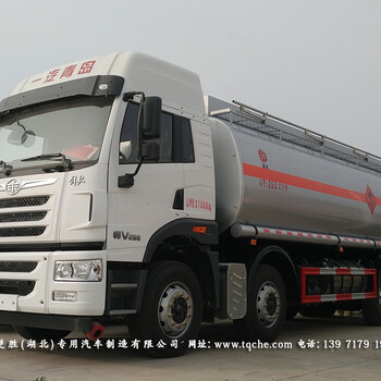 歐曼對比解放新悍威后六油罐車