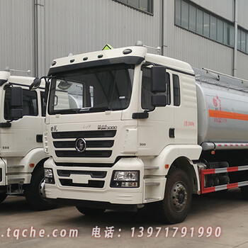 陜汽德新M3000后雙橋運(yùn)油車(chē)