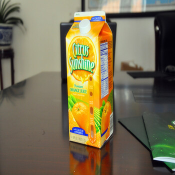 酸奶牛奶果汁饮料屋顶盒灌装机半自动设备北亚