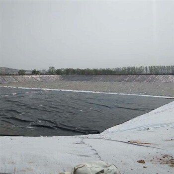 北京河道边坡防渗土工膜的焊接宽度