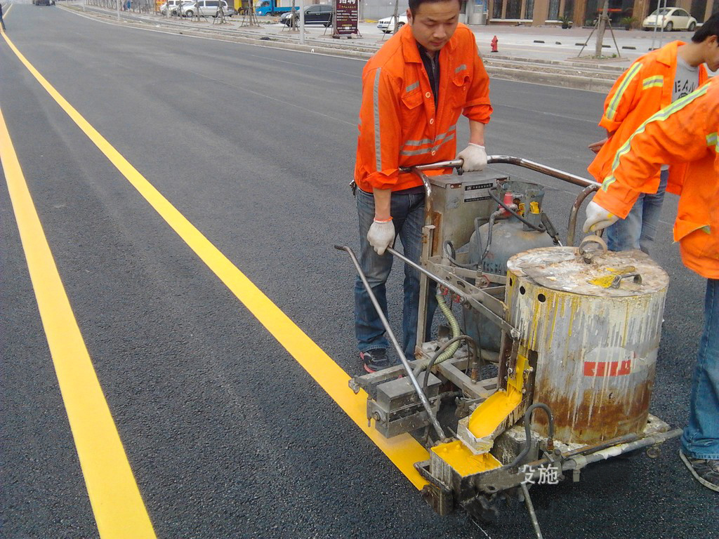 深圳福田區有哪些交通劃線工程隊,龍崗道路熱熔標線是怎麼收費的