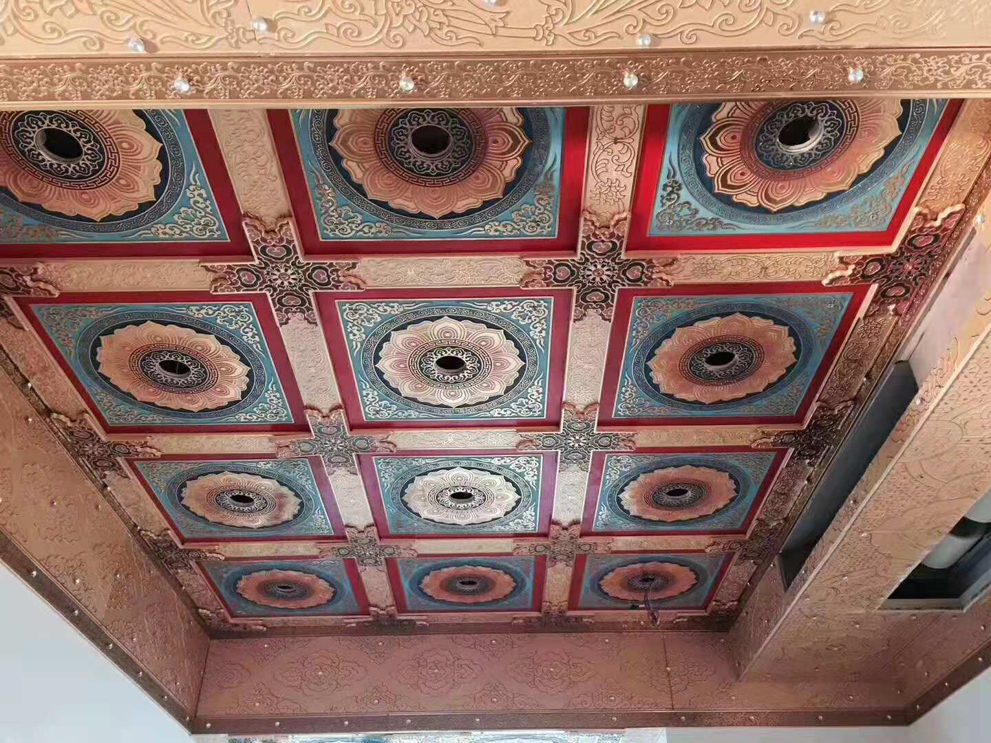 古建彩绘天花板的图样图片
