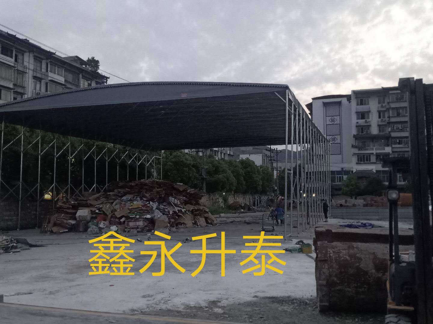 成都溫江移動雨棚電動推拉雨棚鑫永升泰廠家定製