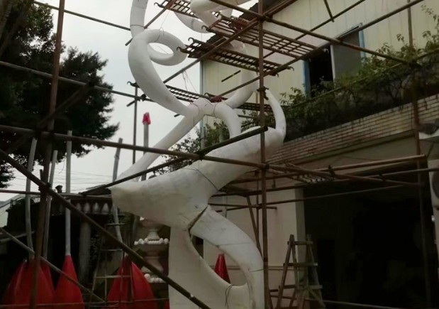 青岛玻璃钢雕塑