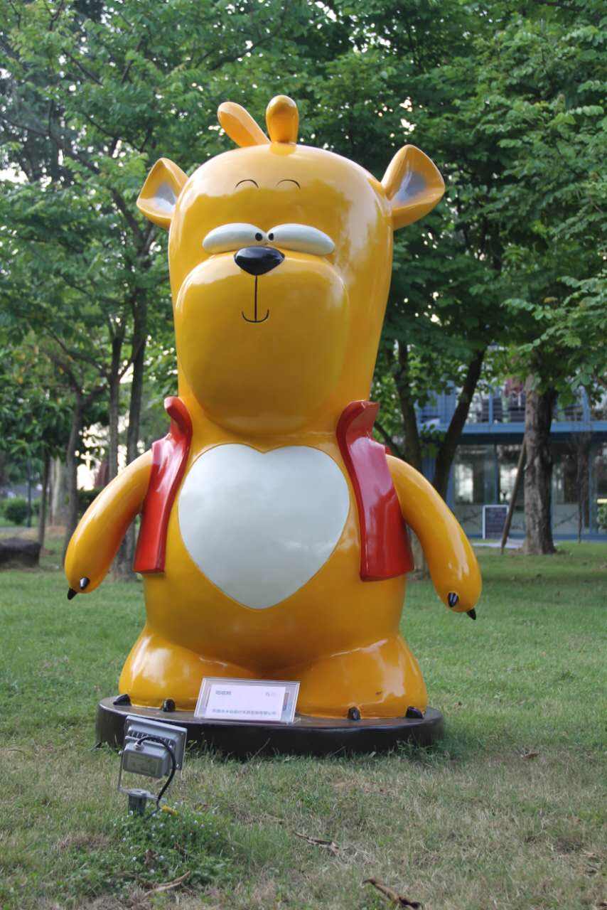 哈尔滨玻璃钢雕塑