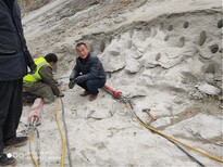 拉萨便宜的石头破碎方法图片3