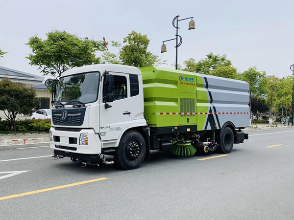 东风洗扫车、道路清扫车厂区使用清扫垃圾树叶车型价格