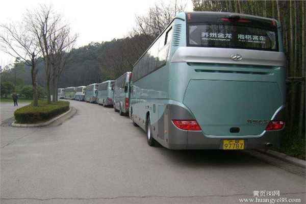 胶州到广元的大巴客车