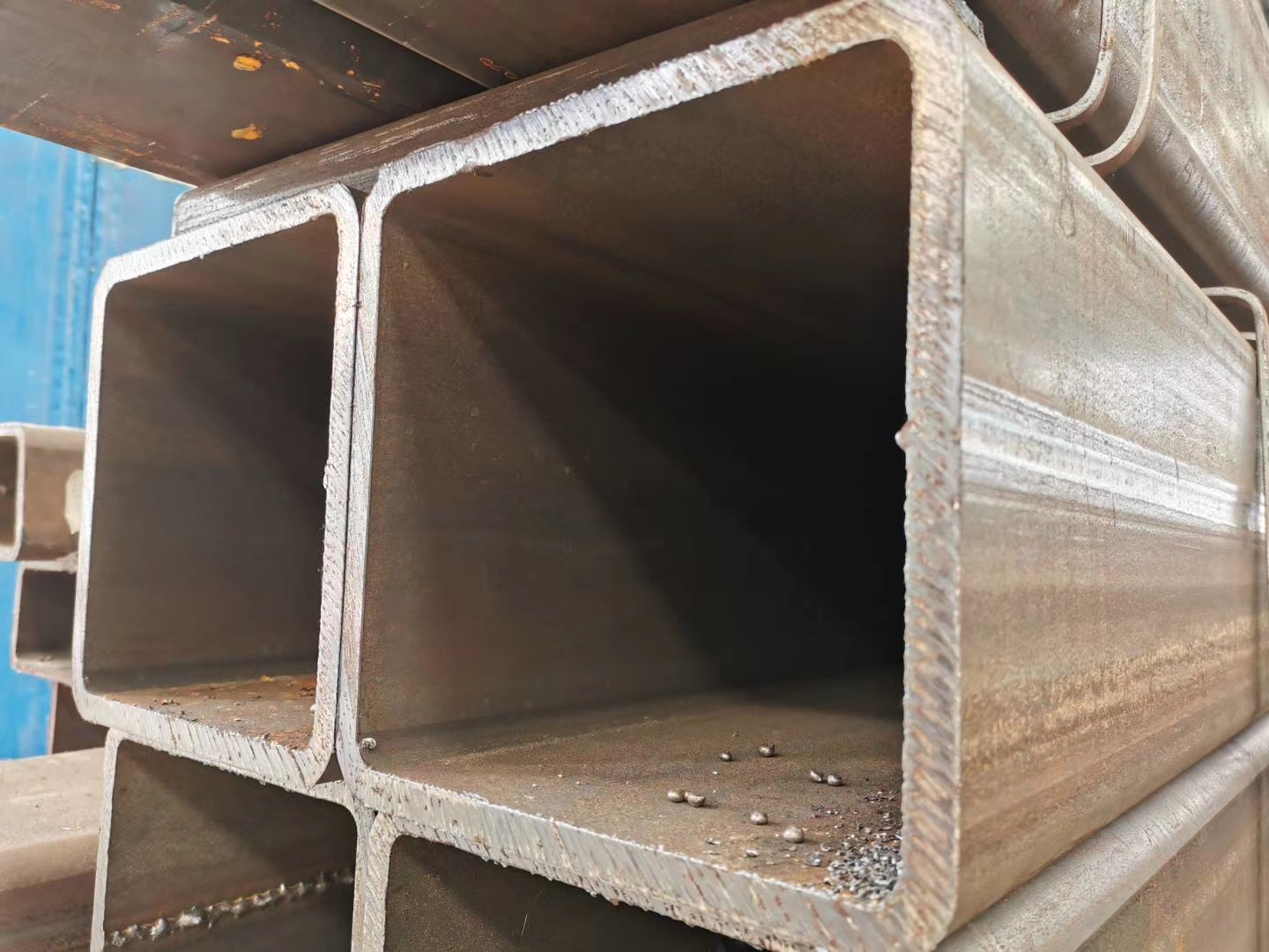 Q355C结构方管 钢梁柱用 100x75x5热镀锌方矩管 耐腐蚀
