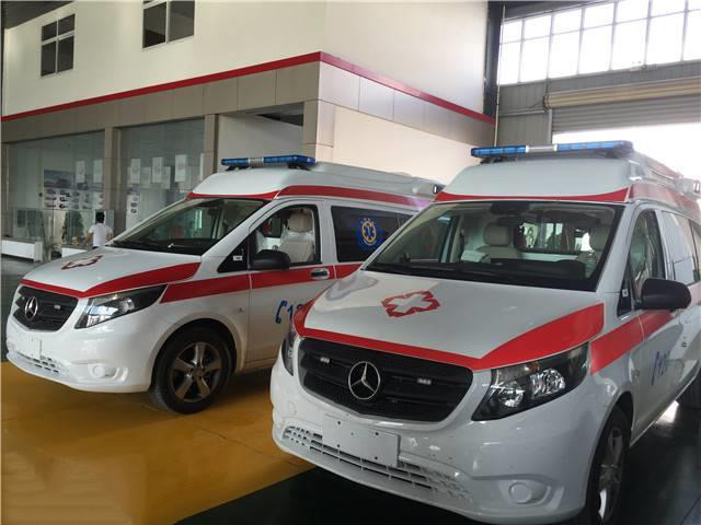北京救护车长途转院-长途转运病人-全国救护团队
