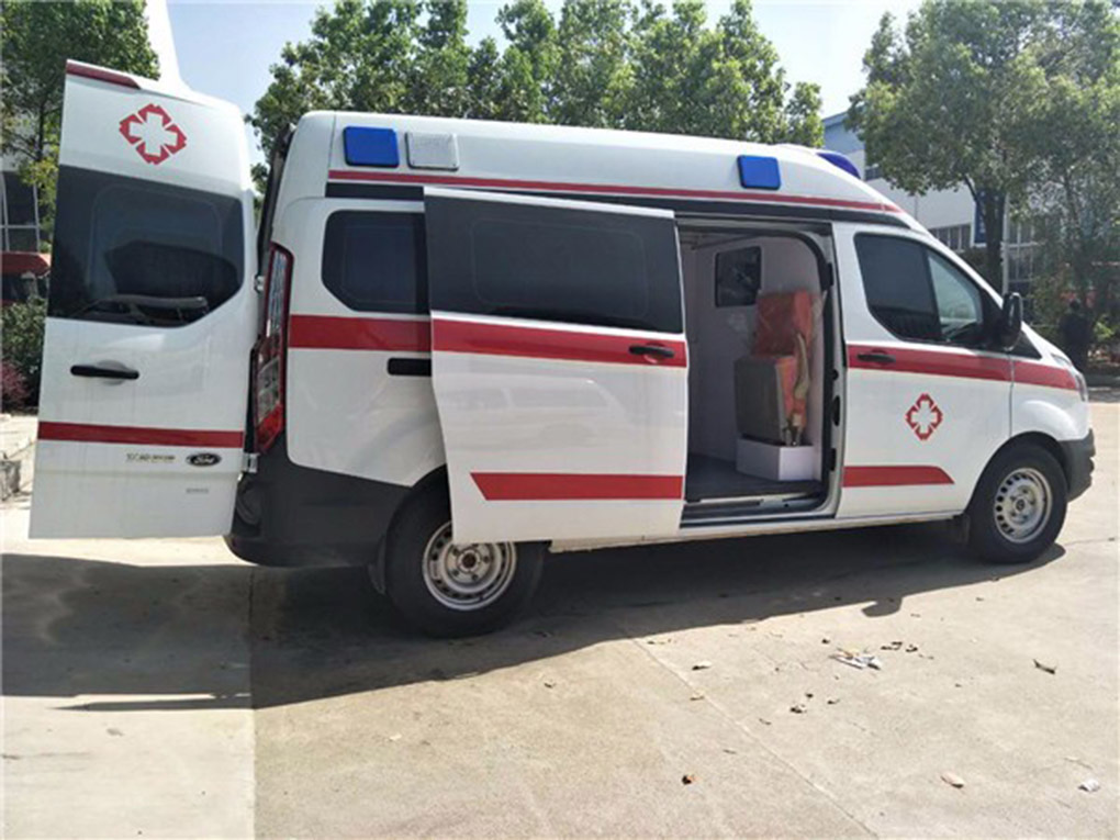 南昌救护车出租热线-长途救护车电话-全国救护团队